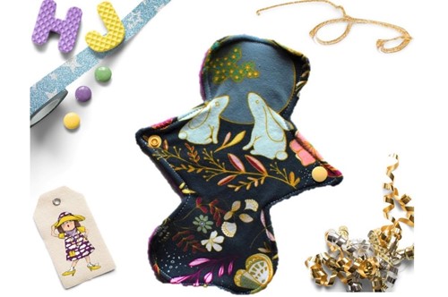 Buy  Single Cloth Pad Moon Gazing Hares now using this page
